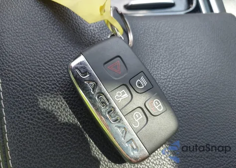 2016 Jaguar Xf 35T R-Sport z USA, uszkodzony, nr VIN SAJBL4BV3GCY13326